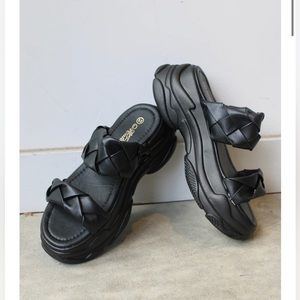 Tully Black Braided Sandals